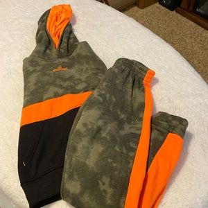 Spalding set- Boys hoodie and sweatpants
